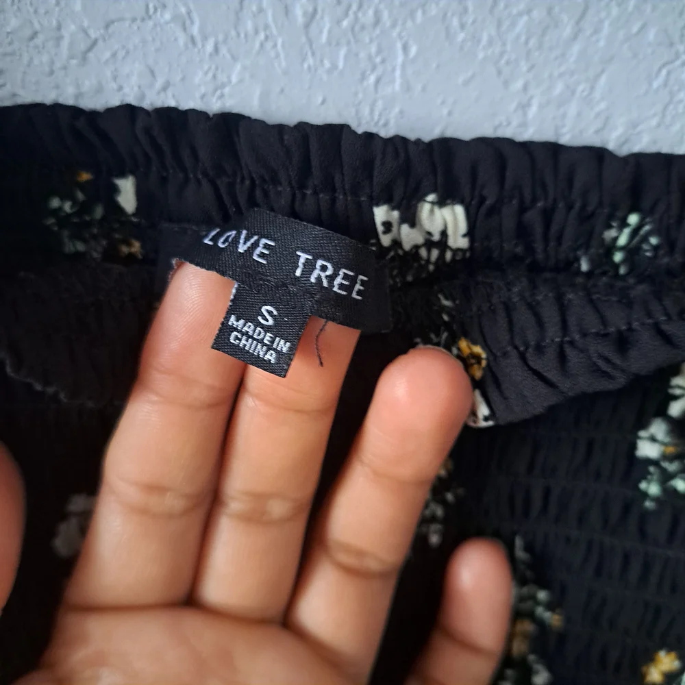 Love Tree Black Floral Smocked Blouse - Picture 3 of 5
